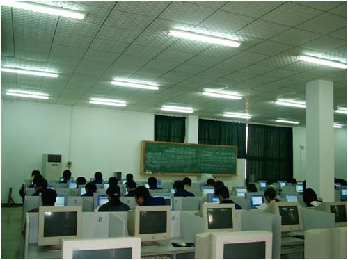 安徽工業大學： CAXA打造數字化學校